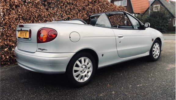 Renault Mégane Cabrio - 70dkm 1.6-16V Dynamique/ Automaat/ Leder/ Uniek/ 1 eig/ Btw auto/ Youngtimer - 1