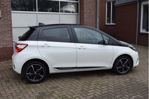 Toyota Yaris - 1.5 VVT-i Dynamic Bi-Tone 28 December 2018 - 1