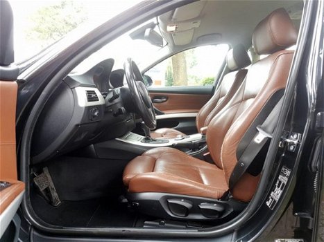 BMW 3-serie Touring - 330d High Executive LEDER SPORTINTERIEUR NAVIGATIE AUTOMAAT GEEN ROETTAX - 1
