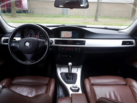 BMW 3-serie Touring - 330d High Executive LEDER SPORTINTERIEUR NAVIGATIE AUTOMAAT GEEN ROETTAX - 1