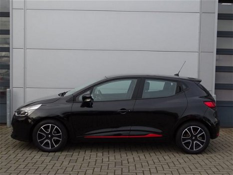 Renault Clio - 0.9 TCe 90pk Expression | Zwarte velgen | Navigatie | Bluetooth en USB - 1