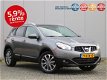 Nissan Qashqai - 1.6 dCi Tekna | Trekhaak | Navigatie | Lederen bekleding | Stoelverwarming | Panora - 1 - Thumbnail