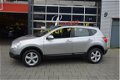 Nissan Qashqai - 1.6 Visia Panorama-dak I Airco I PDC I Sport velgen I Dealer onderhouden - 1 - Thumbnail