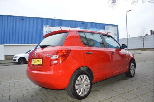 Skoda Fabia - 1.2 Classic 5Drs I 81.700 KM I Dealer onderhouden I APK - 1