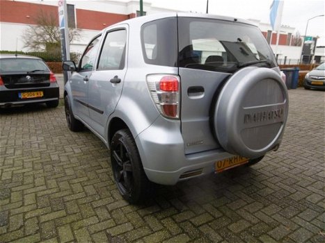 Daihatsu Terios - 1.5 2WD Tour Limited Airco, Centr. vergr. afstand, Radio/CD/MP3, Elec. ramen, 17