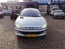 Peugeot 206 - 1.6-16V Quiksilver