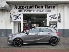 Mercedes-Benz A-klasse - 180 Aut Camera Leer Pano 18'' AMG