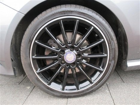 Mercedes-Benz A-klasse - 180 Aut Camera Leer Pano 18'' AMG - 1