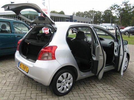 Toyota Yaris - 1.3 VVTi Terra APK-30-09-2020'-TOP-STAAT - 1