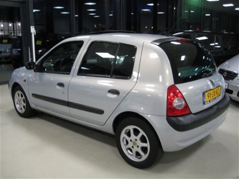 Renault Clio - 1.2-16V Expression Quickshift 5 A.P.K.-02-2021' - 1