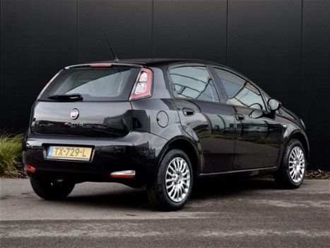Fiat Punto Evo - 1.2 Dynamic 5 Deurs | Airco | Parkeersensoren | Radio/CD | RIJKLAAR PRIJS - 1