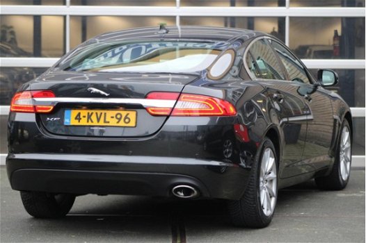 Jaguar XF - 2.2D Premium Business Edition Leder Navigatie Automaat 3-6-12 M Garantie Dealeronderhoud - 1