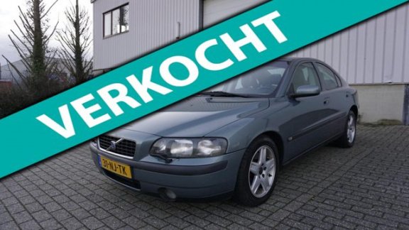 Volvo S60 - 2.5 T AWD Geartronic YOUNGTIMER - 1