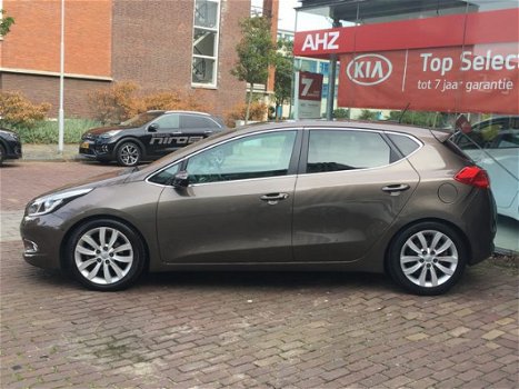 Kia Cee'd - 1.6 GDI Super Pack Premium * FULL OPTIONS: NAVI | LEDER | CRUISE | P.SENSOREN+CAMERA | E - 1