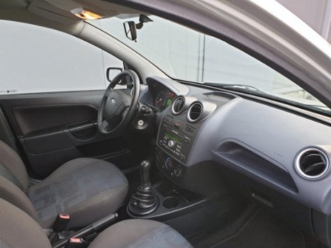 Ford Fiesta - 1.3-8V Style 5 deurs airco 92588km - 1