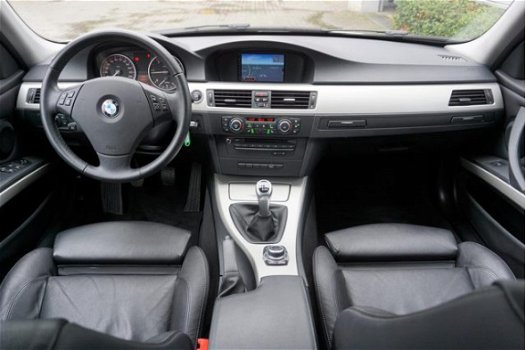 BMW 3-serie Touring - 320D 164PK ED. LUXURY LINE LEER NAV PDC - 1