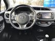 Toyota Yaris - 1.0 VVT-i Trend ECC-CLIMA FULL-MAP NAVIGATIE PARKEERCAMERA SPORTVELGEN BOORDCOMPUTER - 1 - Thumbnail