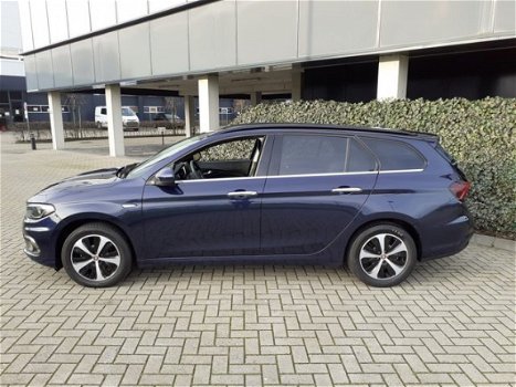 Fiat Tipo Stationwagon - 1.6 MJ 16v Bns Lusso|Navigatie|Achteruitrij camera|Stoelverwarmi - 1