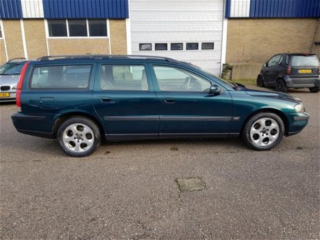 Volvo V70 - 2.4 Edition I - 1