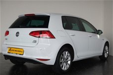 Volkswagen Golf - 1.2TSI Lounge 81Kw / Cruise control / Stoelverwarming