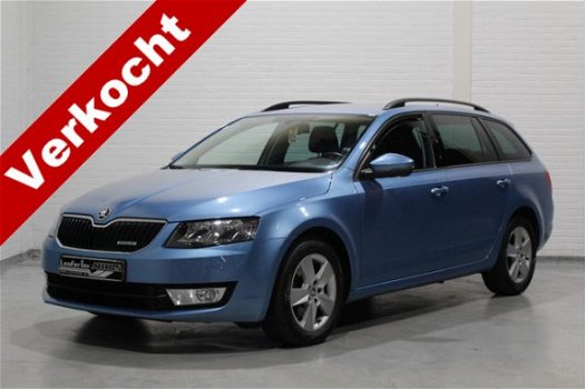 Skoda Octavia Combi - 1.6 TDI Greenline Businessline 111pk Navi, PDC Achter, Stoelverwarming, DAB, C - 1