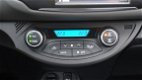 Toyota Yaris - 1.5 HYBRID ACTIVE NAVI CRUISE NL-AUTO - 1 - Thumbnail