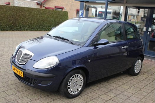 Lancia Y(psilon) - 1.2-16V Argento Airco Cpv Elek ramen - 1