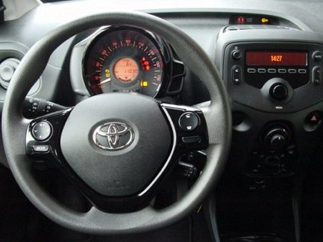 Toyota Aygo - 1.0 VVT-i x-fun - 1