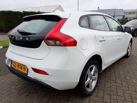 Volvo V40 - 2.0 D2 120PK Momentum Business - 1