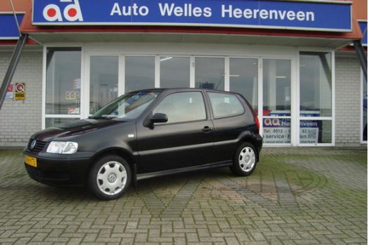 Volkswagen Polo - 1.4-16V Trendline - 1