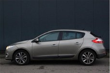 Renault Mégane - 1.6 Celsium Navigatie/Parkeersensor v, a/Trekhaak/65000km