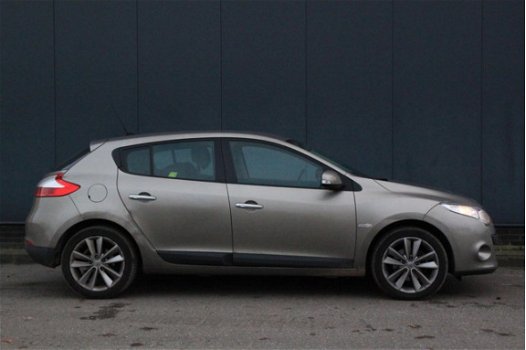 Renault Mégane - 1.6 Celsium Navigatie/Parkeersensor v, a/Trekhaak/65000km - 1