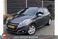 Peugeot 208 - 1.2 PureTech Signature 5DRS Navi, P. sensoren, DAB+ Radio, Armsteun - 1 - Thumbnail