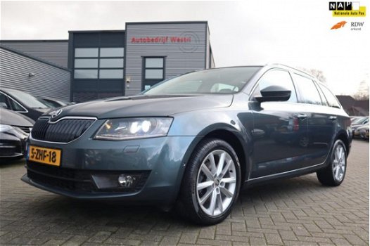 Skoda Octavia Combi - 1.4 TSI Greentech Elegance Businessline | Automaat | Navigatie | Stoelverwarmi - 1