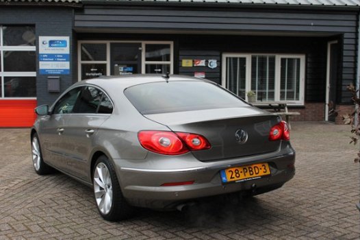 Volkswagen Passat CC - 1.8 TSI 4p. VOL LEDER, XENON, NAVIGATIE, RDC VOOR EN ACHTER , TREKHAAK - 1