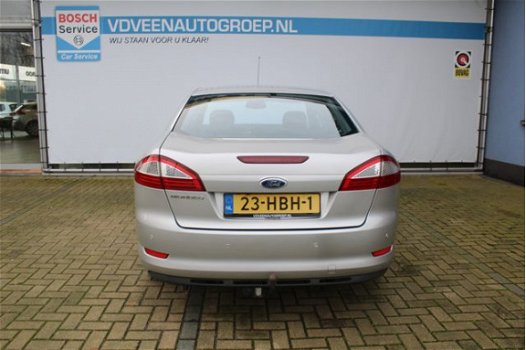 Ford Mondeo - 2.0-16V Titanium NAVIGATIE, CRUISE, TREKHAAK, ACHTERUITRIJCAMERA - 1