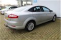 Ford Mondeo - 2.0-16V Titanium NAVIGATIE, CRUISE, TREKHAAK, ACHTERUITRIJCAMERA - 1 - Thumbnail