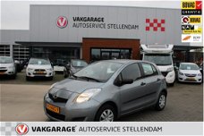 Toyota Yaris - 1.0 VVTi Acces Navigatie