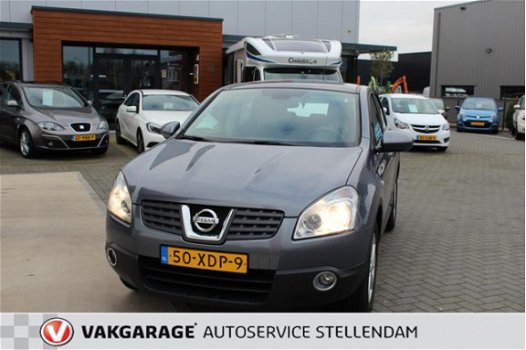 Nissan Qashqai - 1.6 Acenta Panoramadak/Airco/PDC achter/Trekhaak - 1