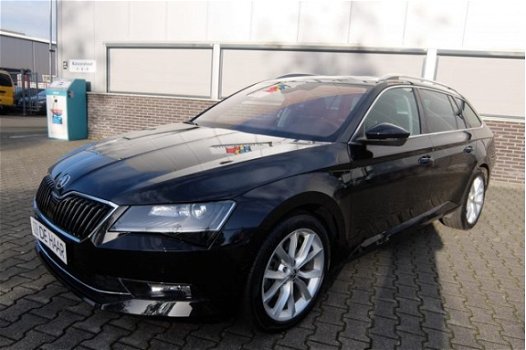 Skoda Superb - 2.0 TDI STYLE BNS Navi Leder - 1