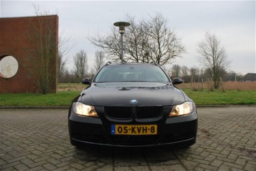 BMW 3-serie Touring - 318d - 1