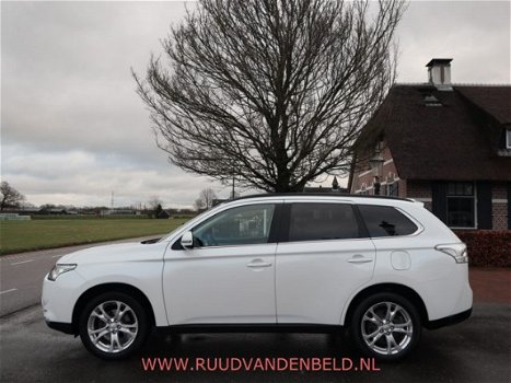 Mitsubishi Outlander - 2.0 LPG-G3 7-PERS. CAMERA/NAVI/XENON - 1