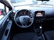 Renault Clio Estate - TCe 90 PK Limited Navi/Airco/Radio-DAB-USB/Bluetooth/Cruise control/Parkeersen - 1 - Thumbnail