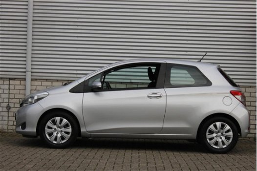 Toyota Yaris - 1.3 VVT-i Aspiration | NAVIGATIE | AIRCO | CRUISE CONTROL | ONDERHOUDGESCHIEDENIS | - 1