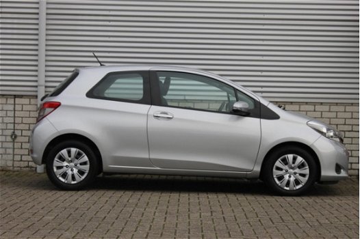 Toyota Yaris - 1.3 VVT-i Aspiration | NAVIGATIE | AIRCO | CRUISE CONTROL | ONDERHOUDGESCHIEDENIS | - 1