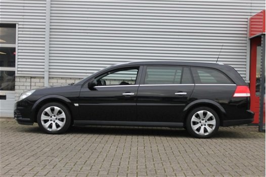 Opel Vectra Wagon - 1.8-16V Executive | TREKHAAK | NAVIGATIE | CRUISE CONTROL | LEER | 17