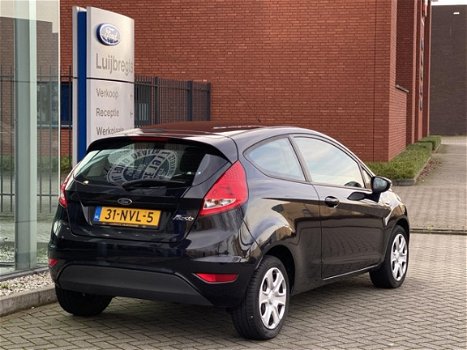 Ford Fiesta - 1.25 60PK 3DR Limited Incl. BEURT & APK - 1
