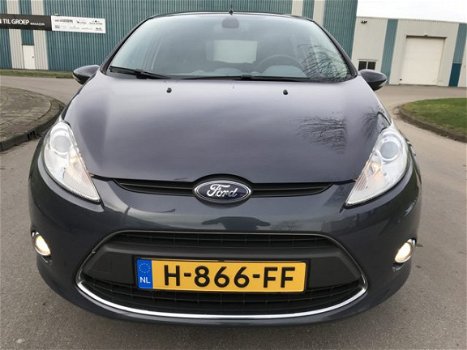 Ford Fiesta - 1.4-16V Trend 5-Deurs 97 PK. Clima, CPV, Stoelverw., Elektr.ramen, Radio-CD, LMvelgen, - 1