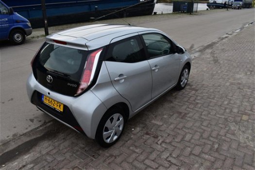 Toyota Aygo - 1.0 VVT-i x-now - 1