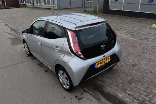 Toyota Aygo - 1.0 VVT-i x-now - 1